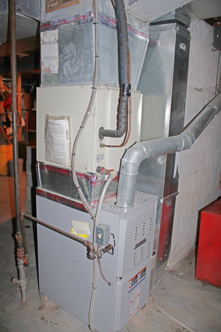 Image for REAL ESTATE & PERSONAL PROPERTY AUCTION