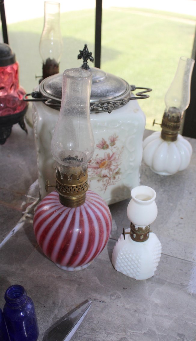 Image for FANTASTIC ANTIQUE ESTATE AUCTION