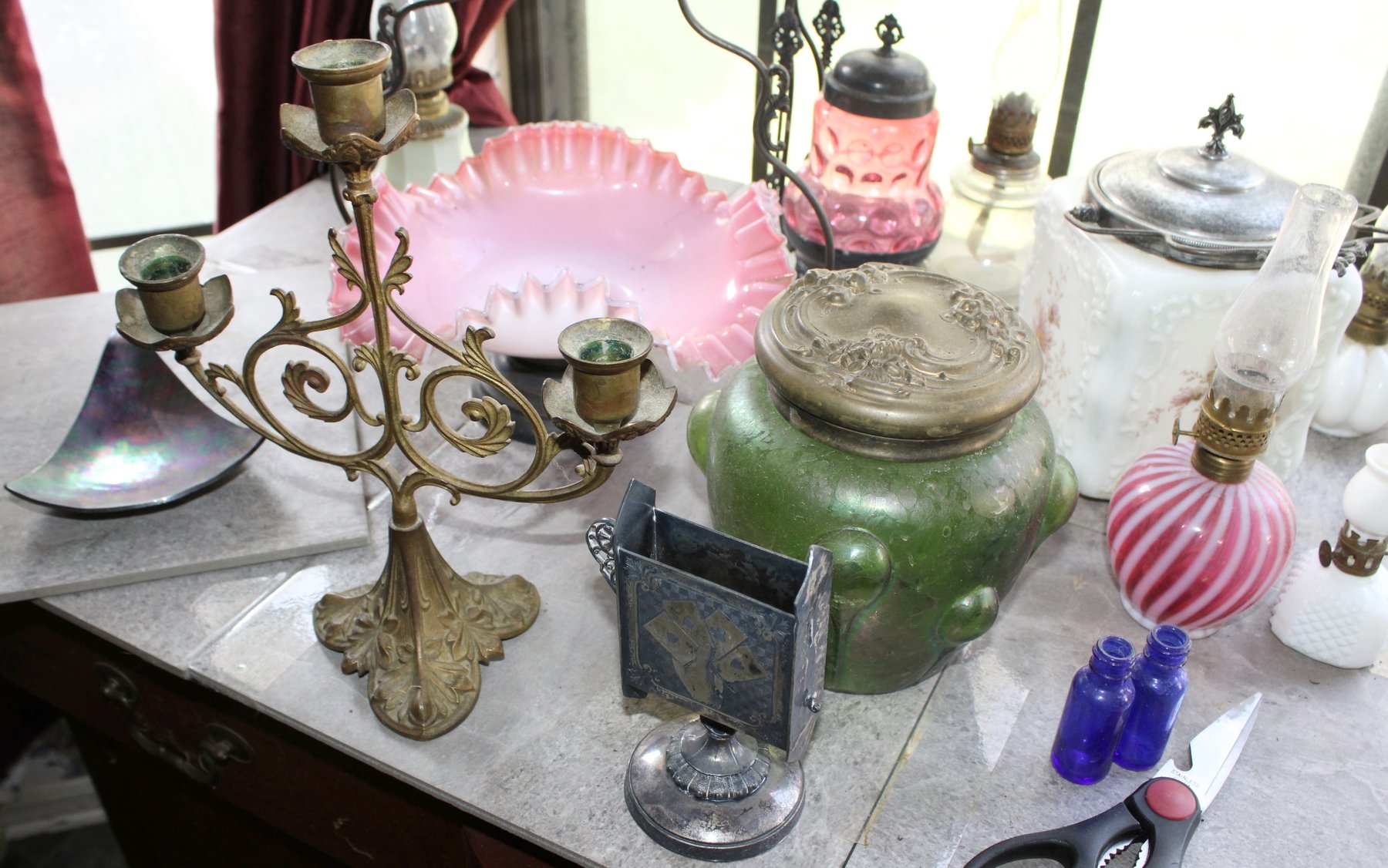 Image for FANTASTIC ANTIQUE ESTATE AUCTION