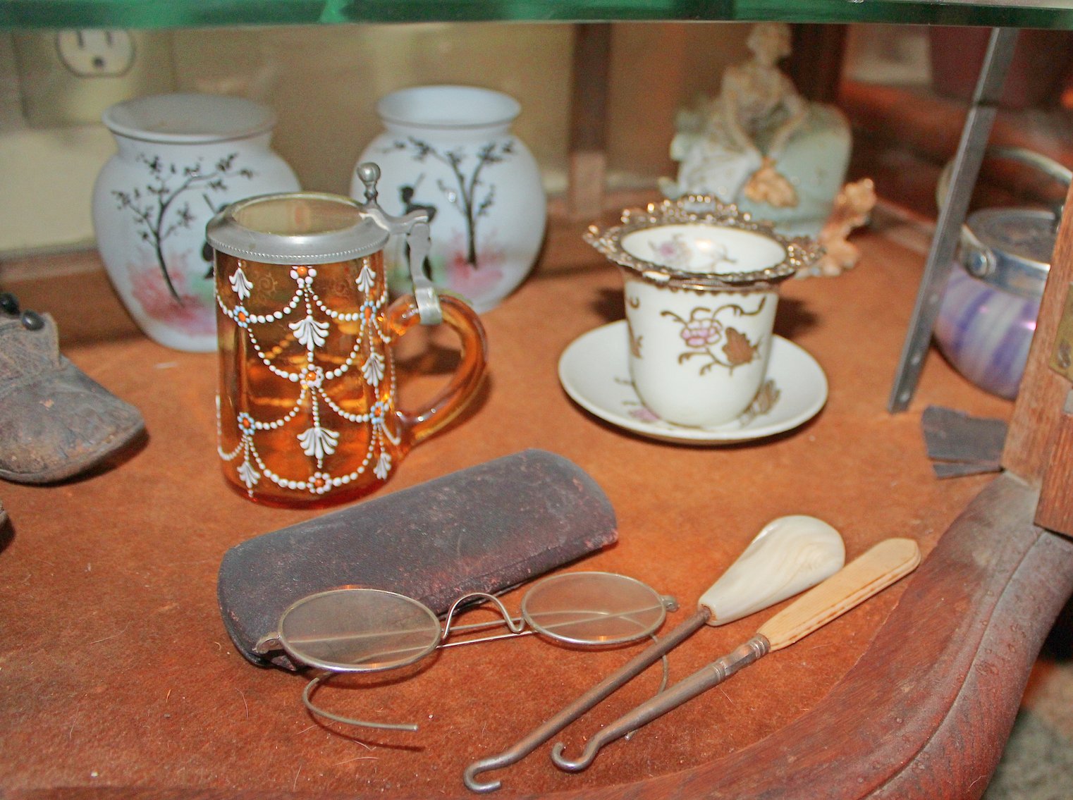 Image for FANTASTIC ANTIQUE ESTATE AUCTION