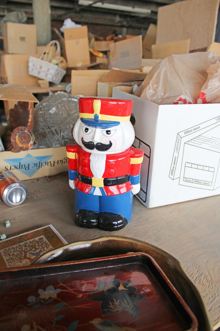 Image for PRIVATE CELEBRITY MYSTERY AUCTION PART 2