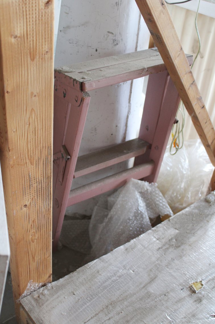 Image for PRIVATE CELEBRITY MYSTERY AUCTION PART 2