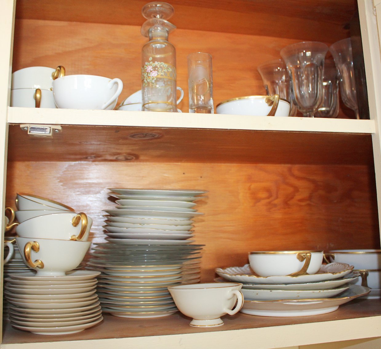 Image for GREAT ANTIQUE ESTATE AUCTION