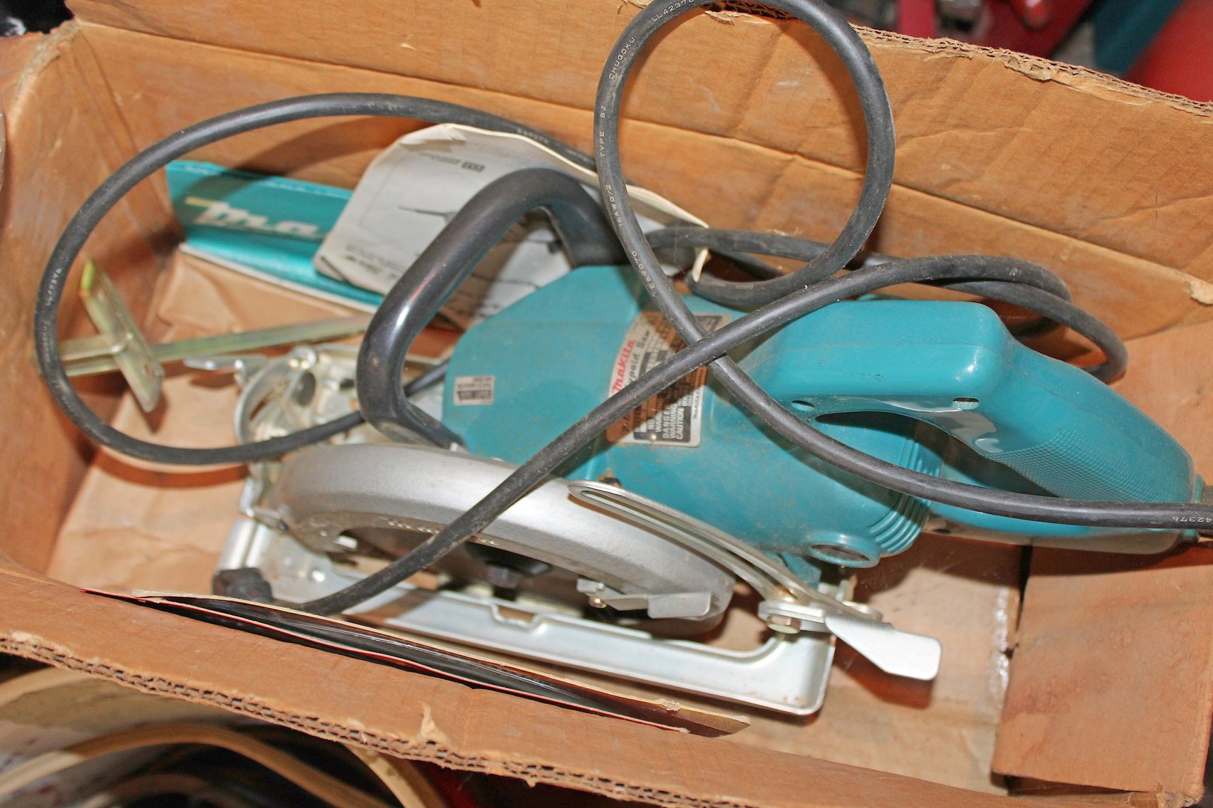 Image for FANTASTIC LIVING ESTATE AUCTION