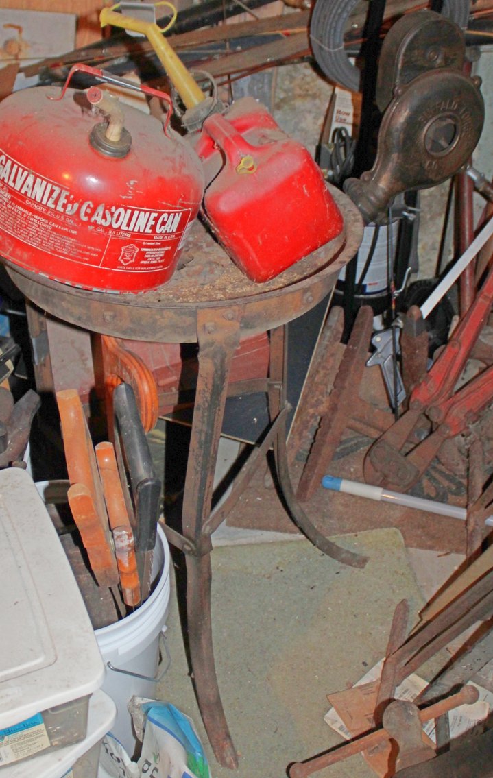 Image for FANTASTIC LIVING ESTATE AUCTION