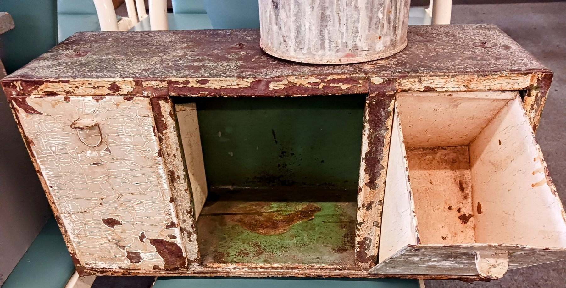 Image for INDOOR MULTI-ESTATE ANTIQUE AUCTION