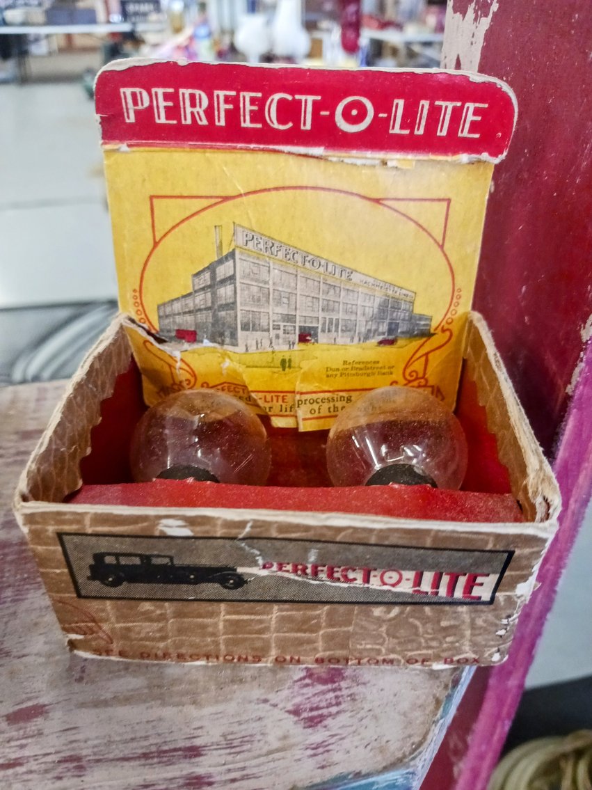 Image for INDOOR MULTI-ESTATE ANTIQUE AUCTION