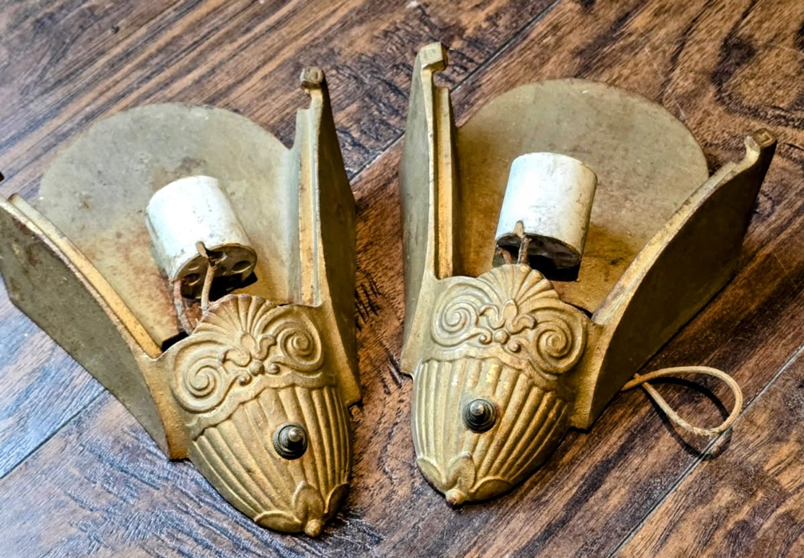 Image for INDOOR MULTI-ESTATE ANTIQUE AUCTION