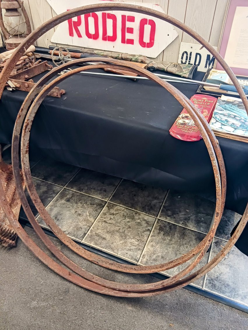 Image for INDOOR MULTI-ESTATE ANTIQUE AUCTION