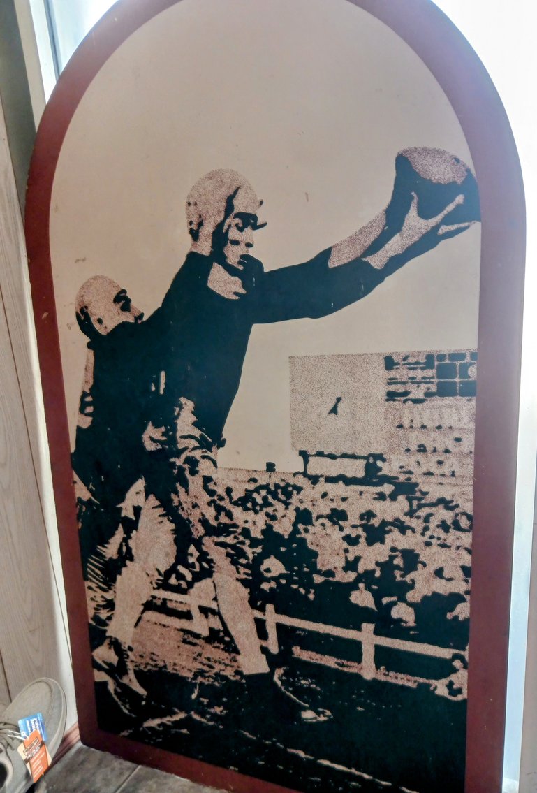 Image for INDOOR MULTI-ESTATE ANTIQUE AUCTION