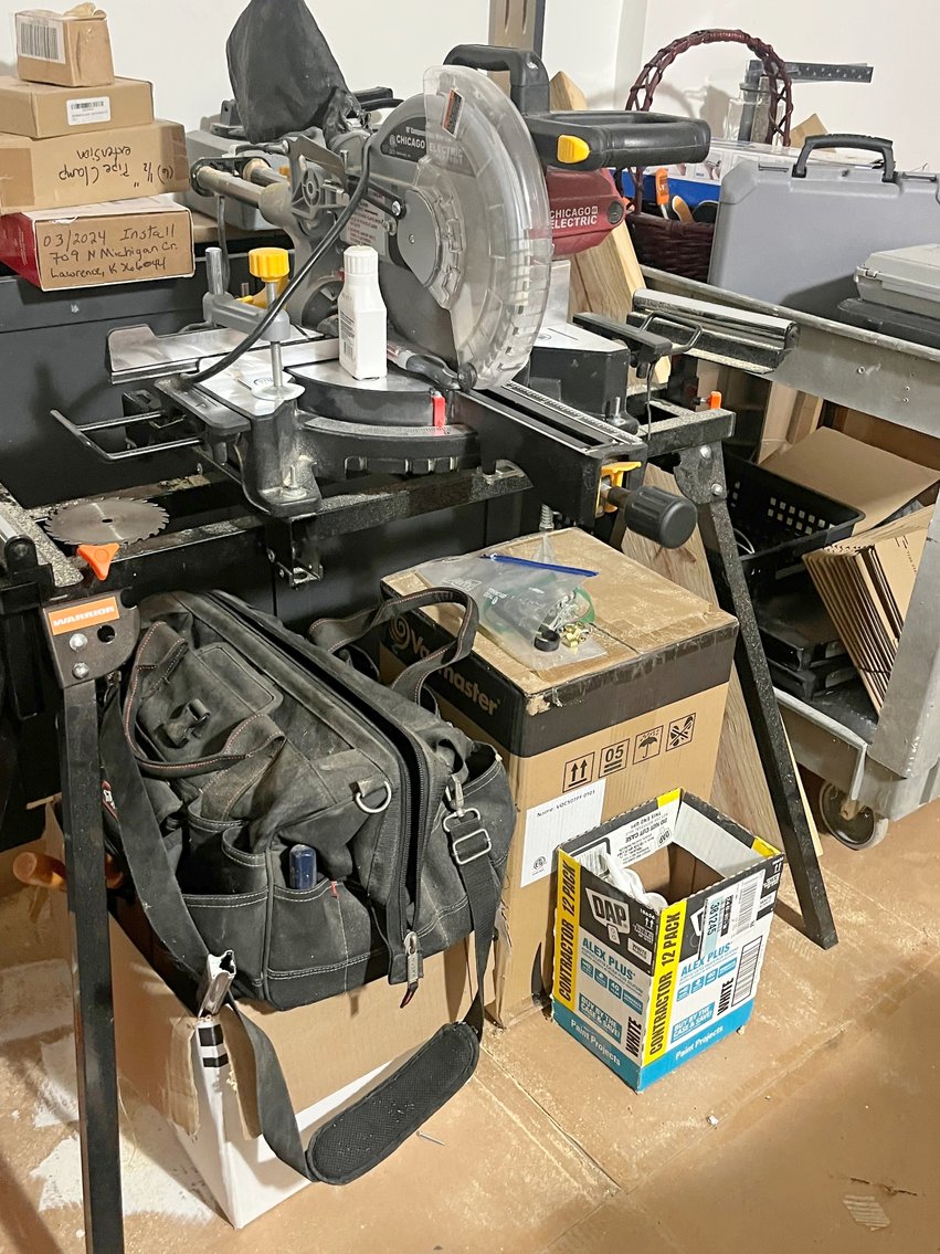 Image for SHORT NOTICE LIVING ESTATE AUCTION