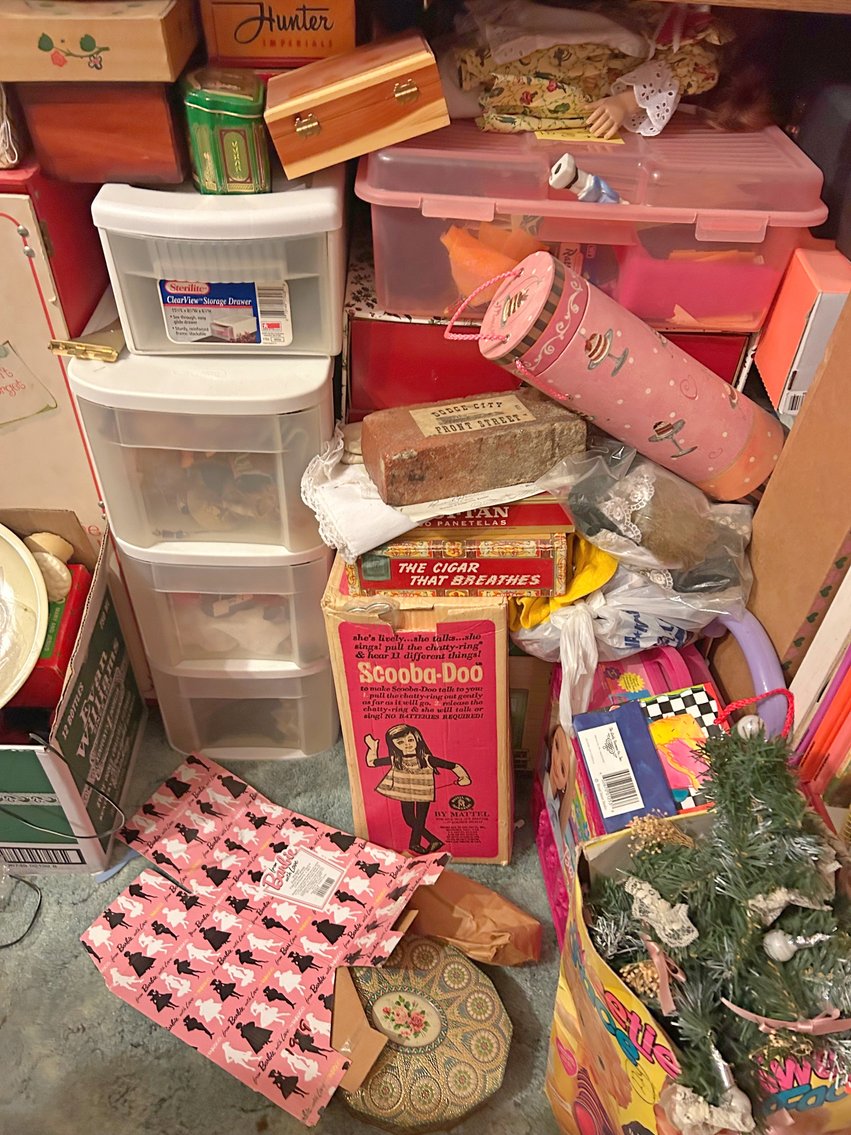 Image for HUGE 2-RING LIFETIME COLLECTOR'S ESTATE AUCTION