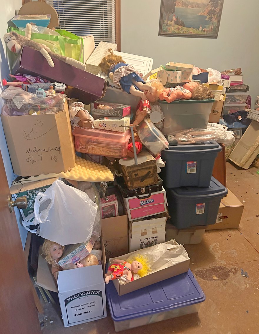 Image for HUGE 2-RING LIFETIME COLLECTOR'S ESTATE AUCTION