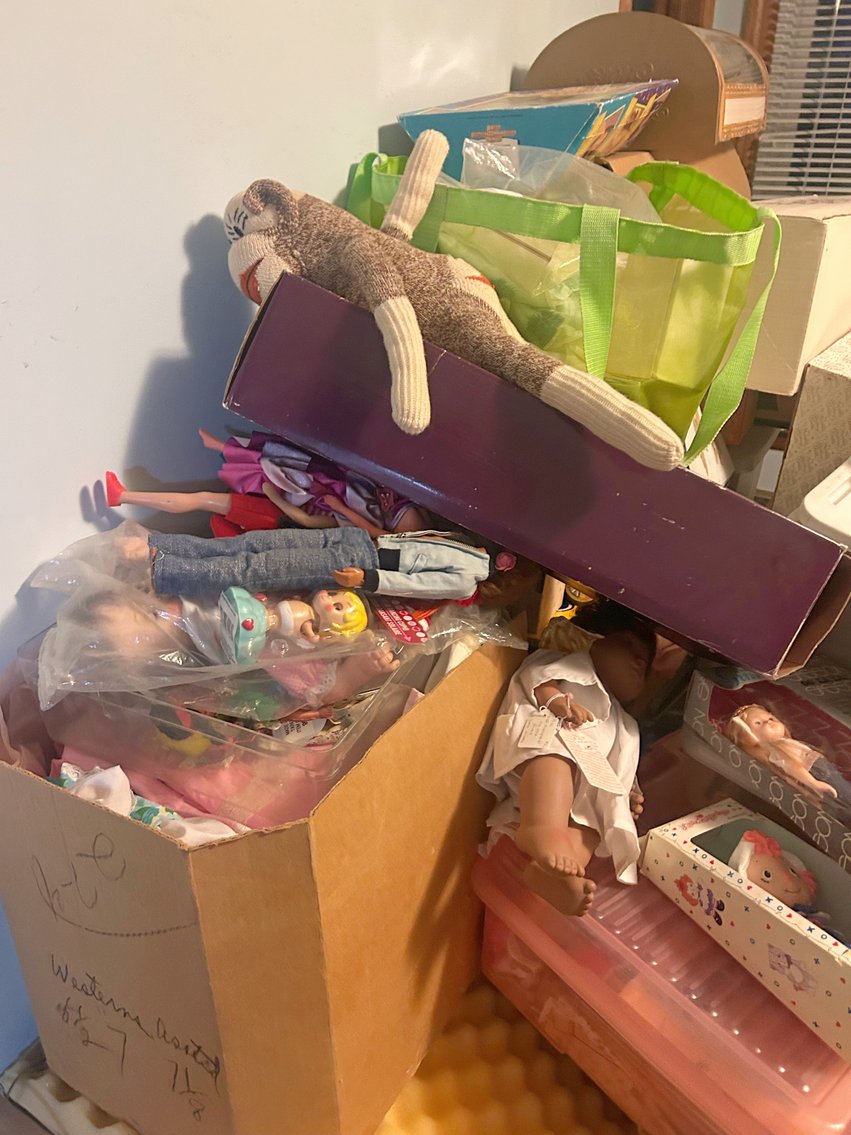 Image for HUGE 2-RING LIFETIME COLLECTOR'S ESTATE AUCTION