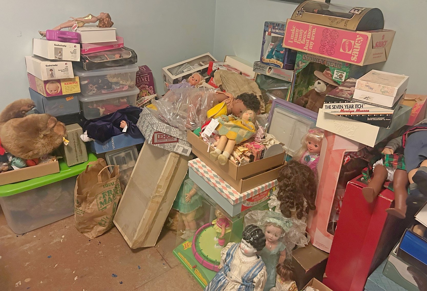 Image for HUGE 2-RING LIFETIME COLLECTOR'S ESTATE AUCTION