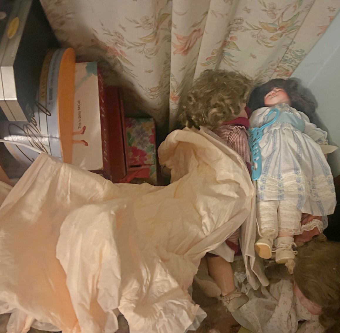 Image for HUGE 2-RING LIFETIME COLLECTOR'S ESTATE AUCTION