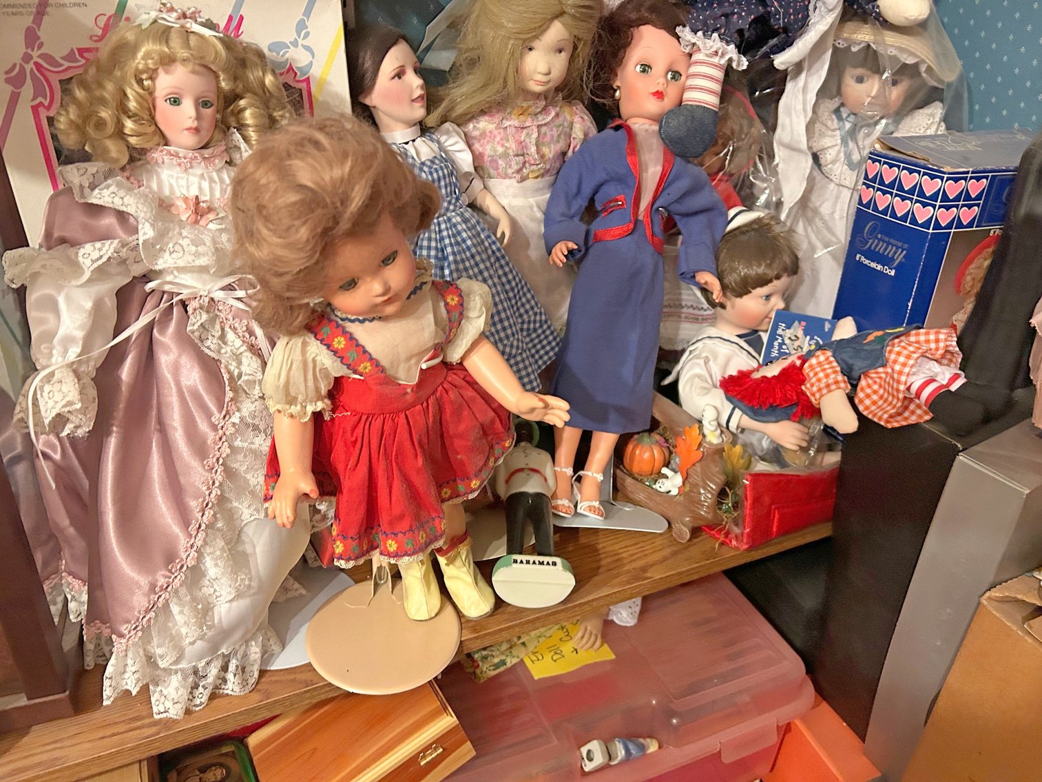 Image for HUGE 2-RING LIFETIME COLLECTOR'S ESTATE AUCTION