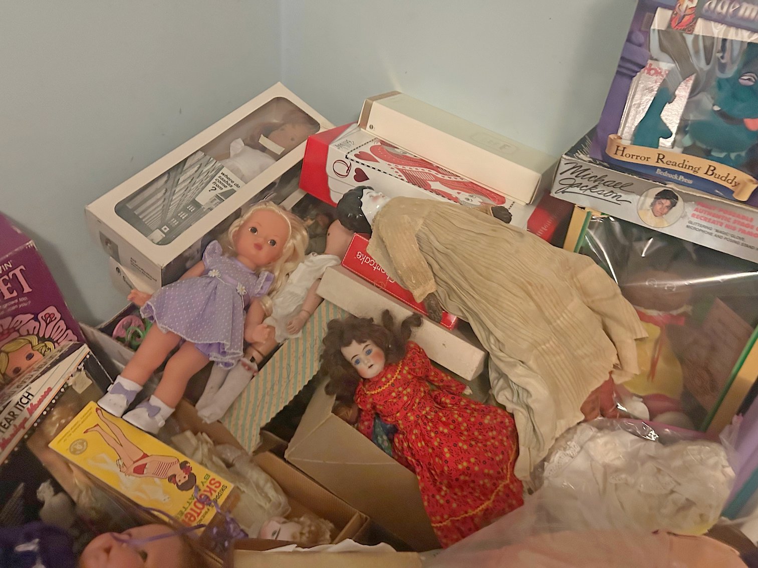 Image for HUGE 2-RING LIFETIME COLLECTOR'S ESTATE AUCTION