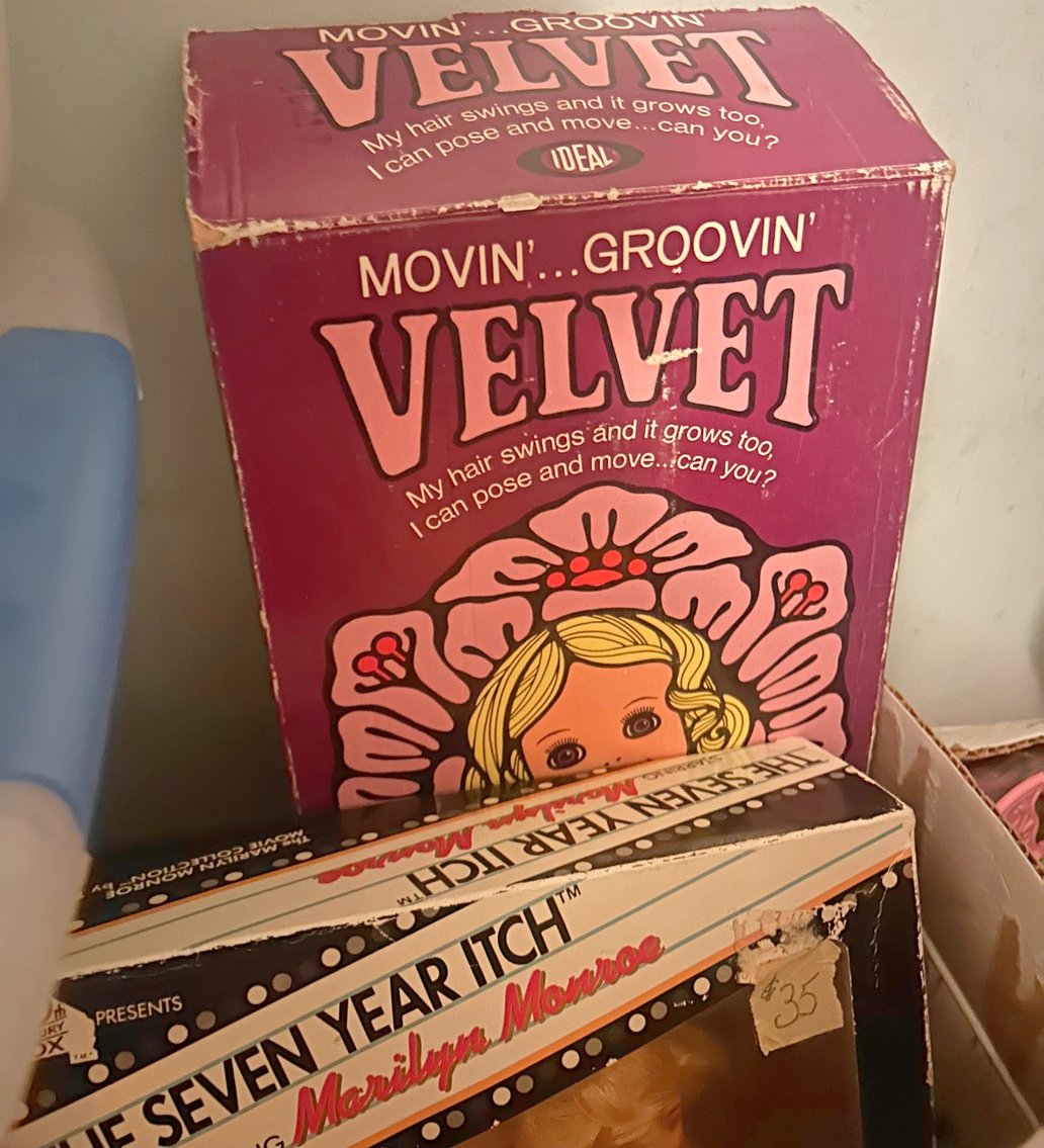 Image for HUGE 2-RING LIFETIME COLLECTOR'S ESTATE AUCTION