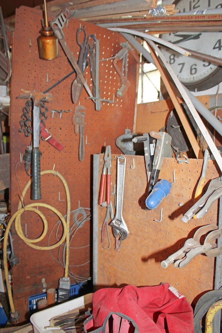 Image for ESTATE AUCTION