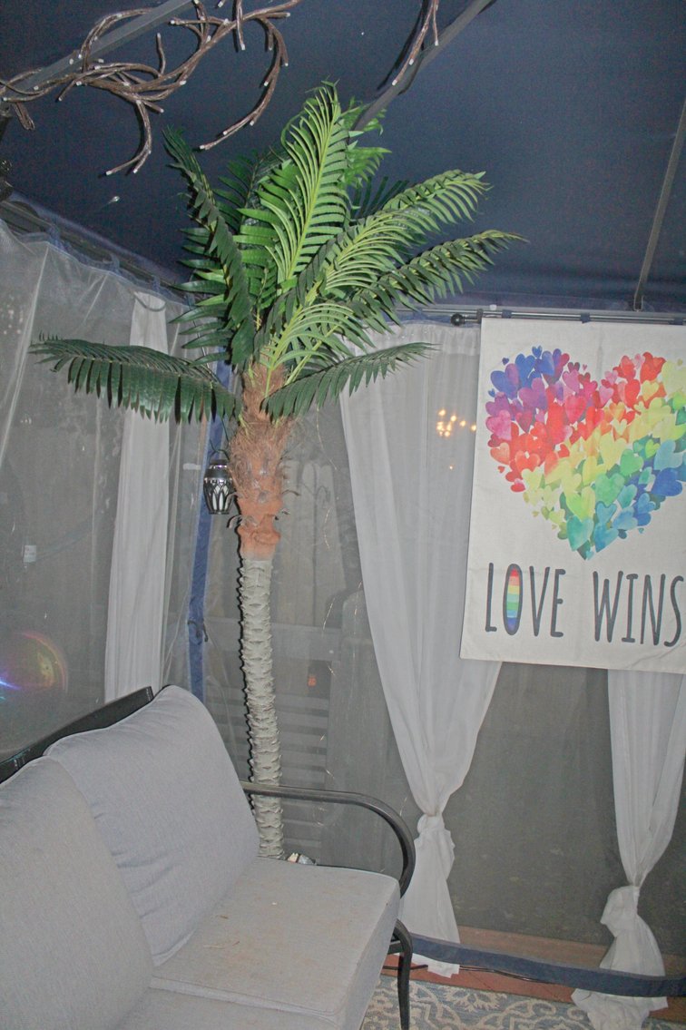 Image for HIGH END LIVING ESTATE AUCTION