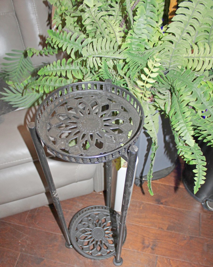 Image for HIGH END LIVING ESTATE AUCTION