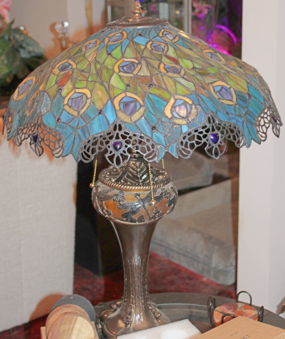 Image for HIGH END LIVING ESTATE AUCTION