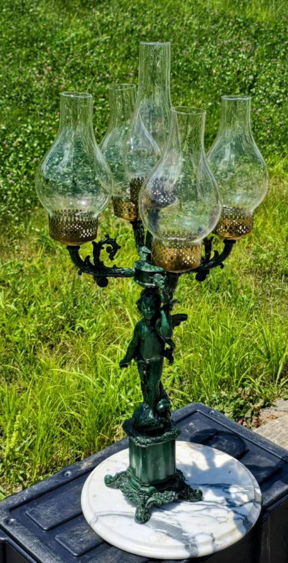 Image for INDOOR ANTIQUE AUCTION