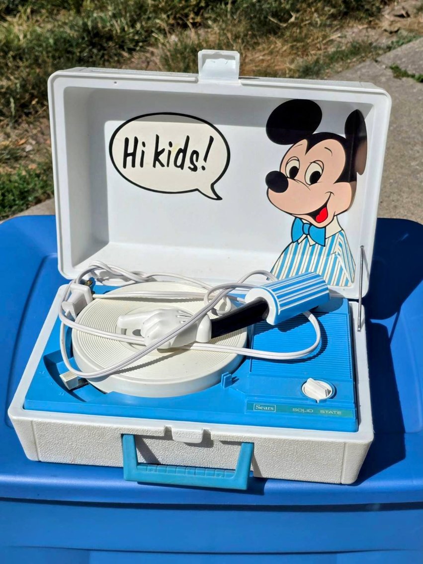 Image for INDOOR ANTIQUE AUCTION