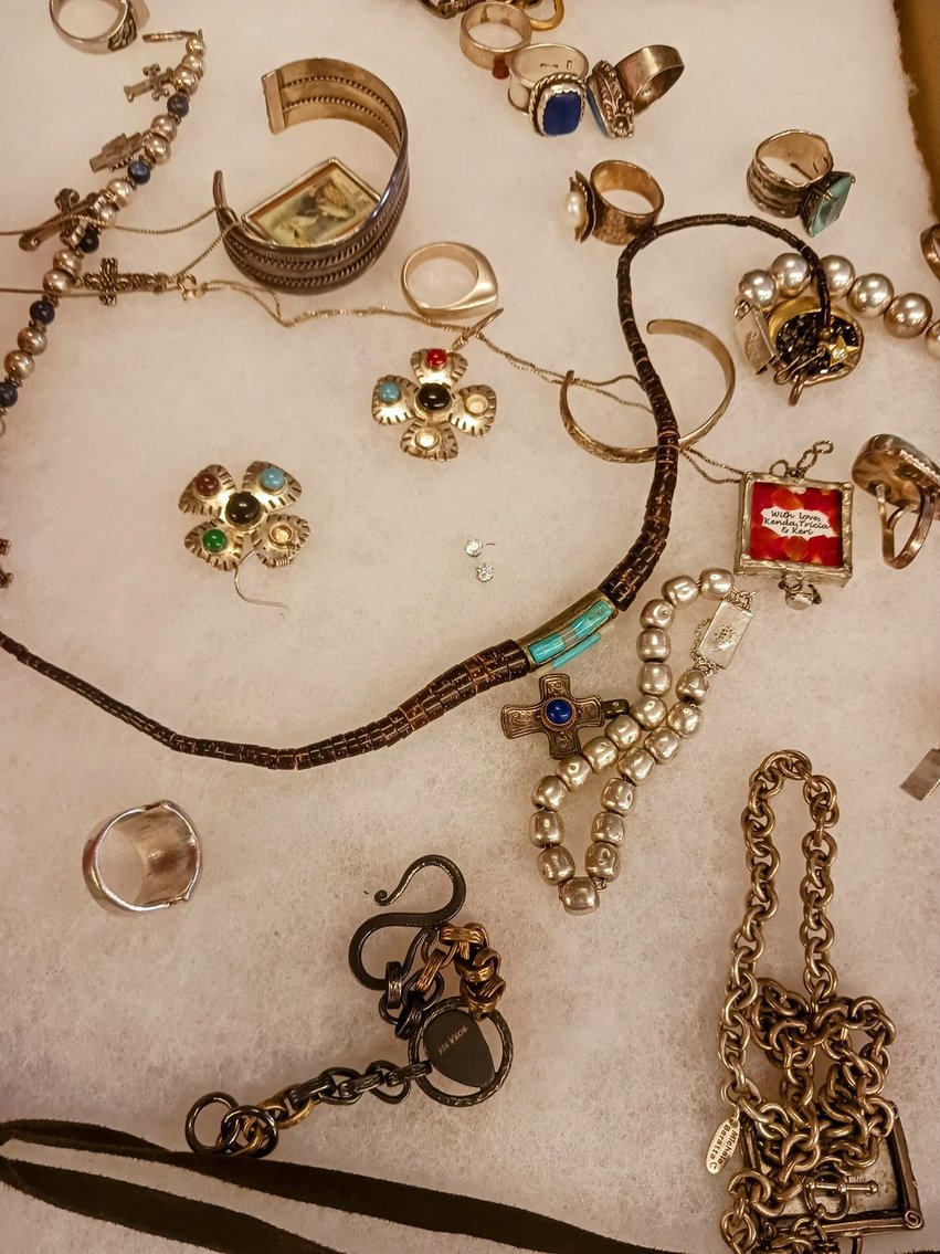 Image for INDOOR ANTIQUE AUCTION