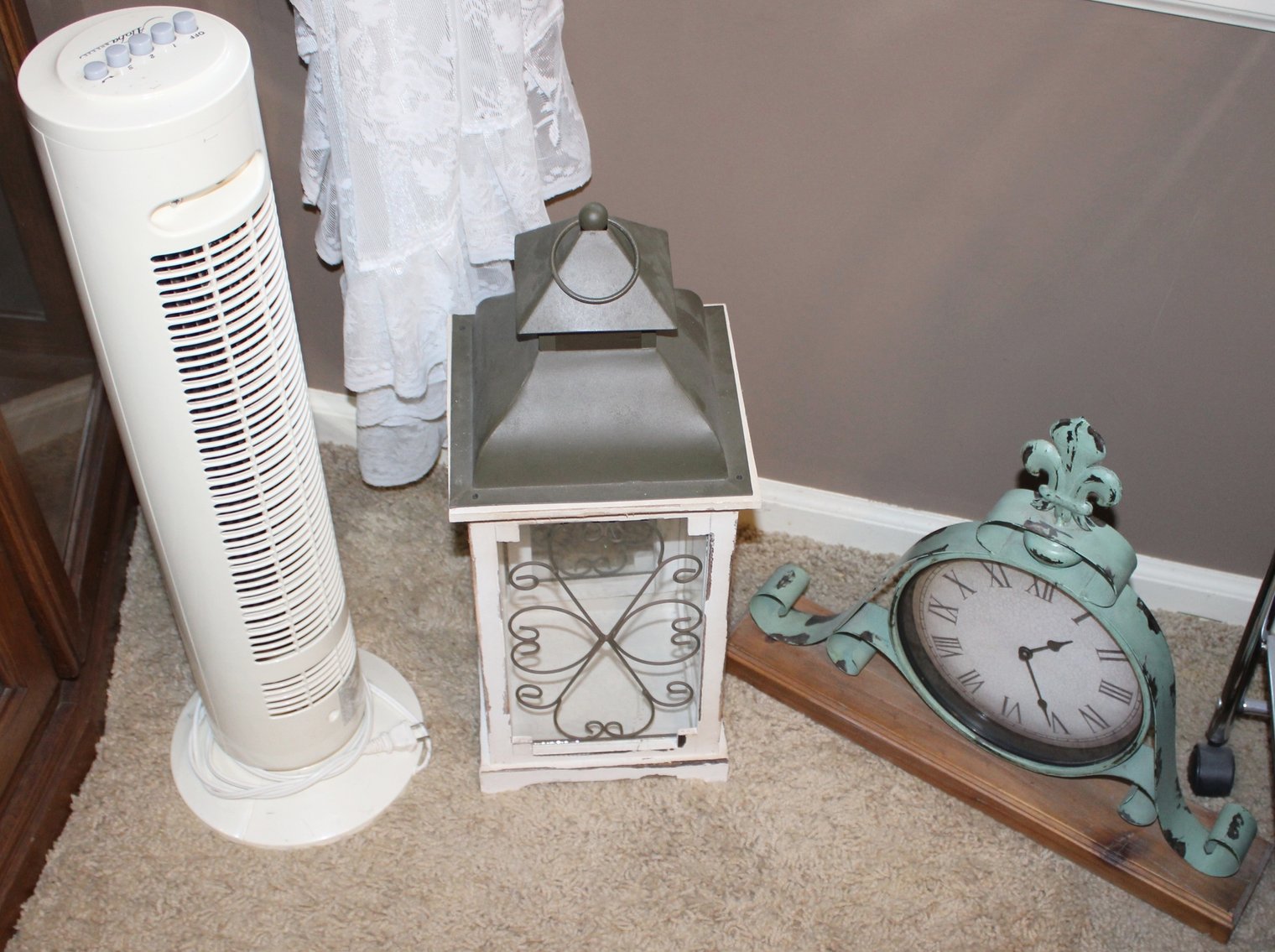 Image for LIVING ESTATE AUCTION