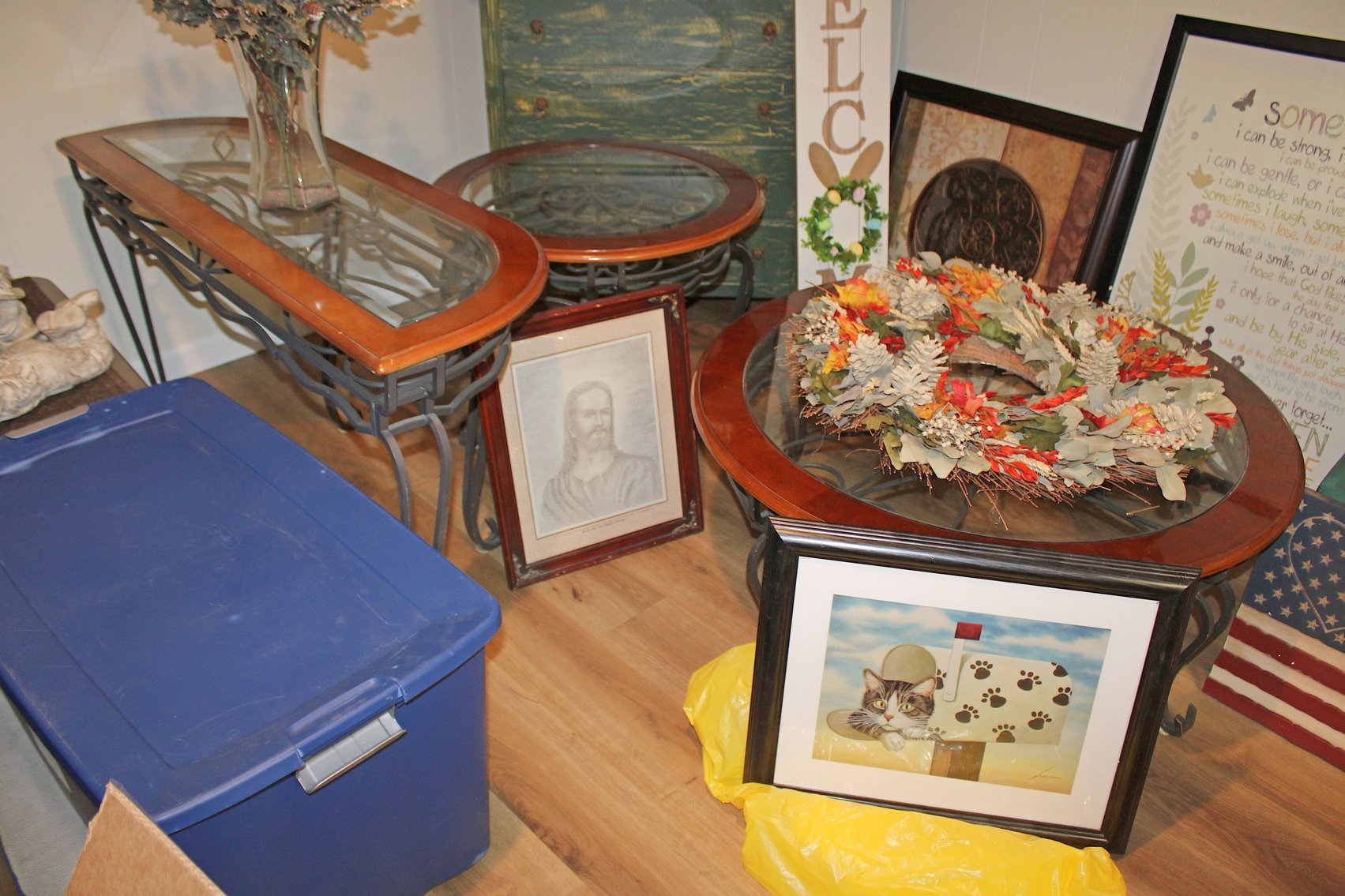 Image for LIVING ESTATE AUCTION