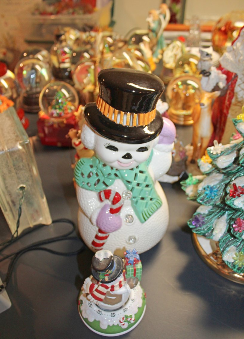 Image for LIVING ESTATE AUCTION