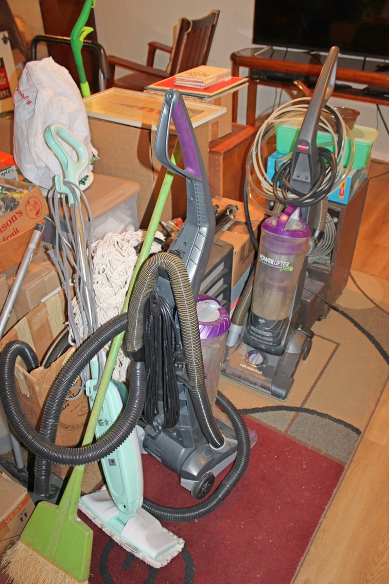 Image for LIVING ESTATE AUCTION