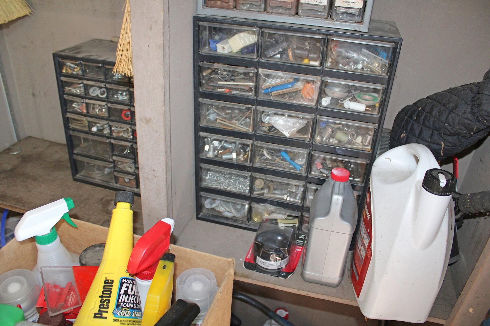 Image for LIVING ESTATE AUCTION