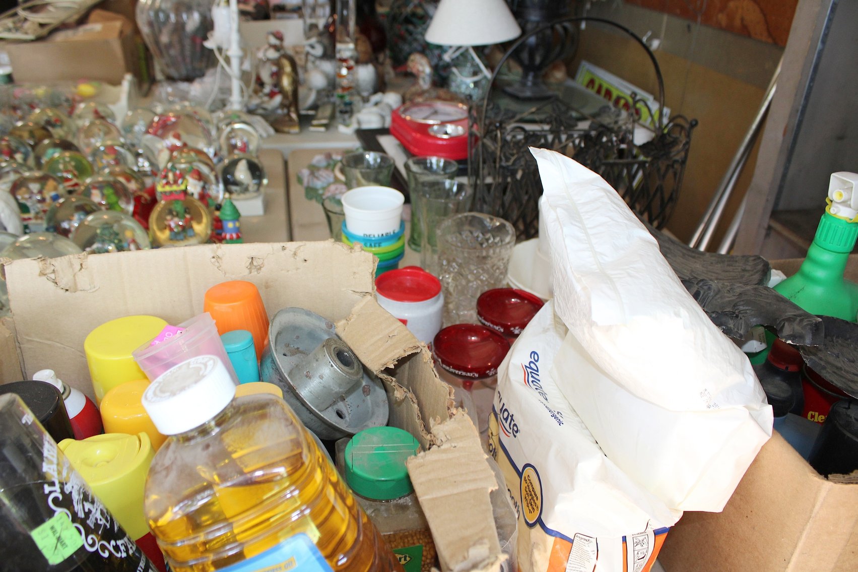 Image for LIVING ESTATE AUCTION