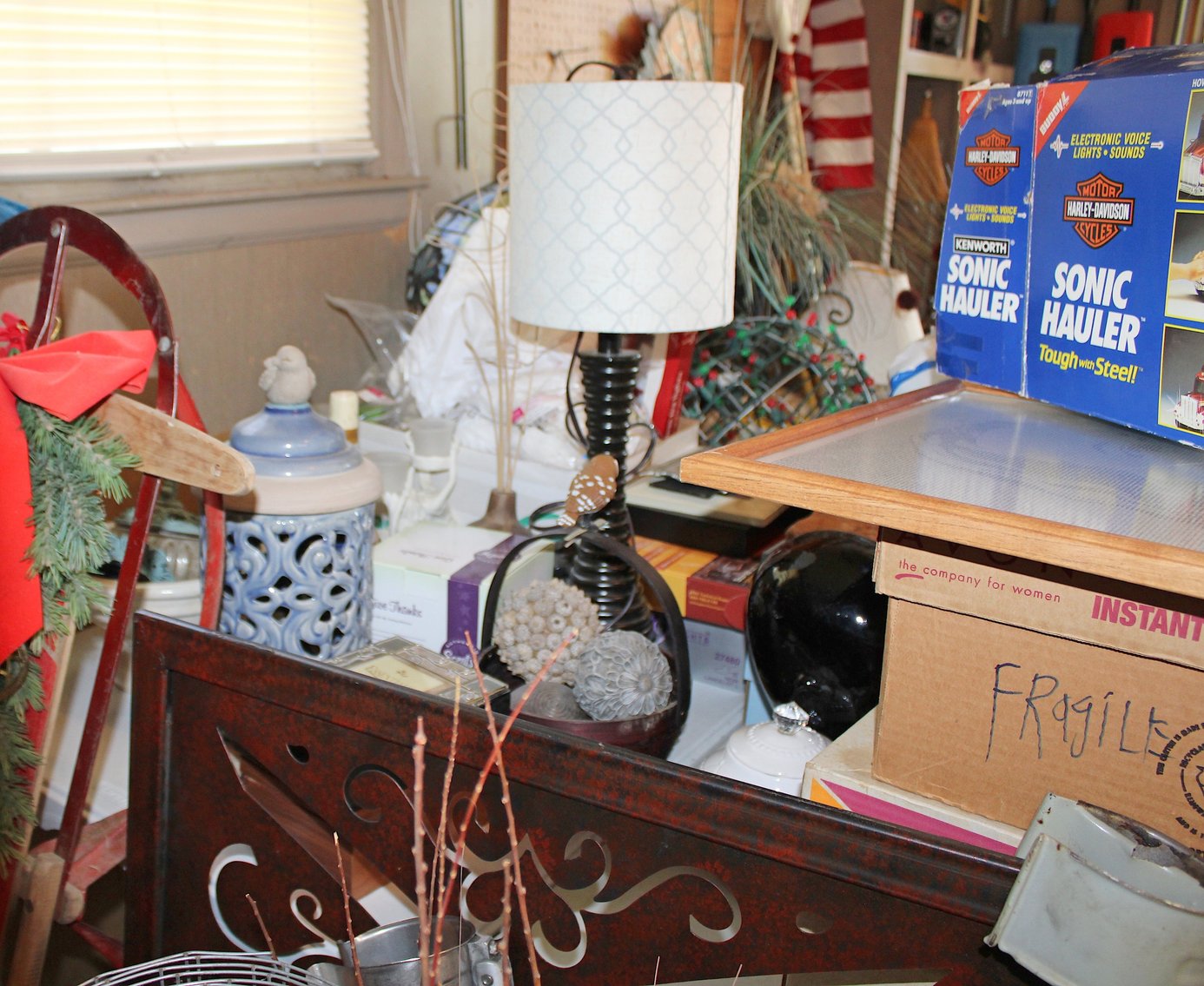 Image for LIVING ESTATE AUCTION