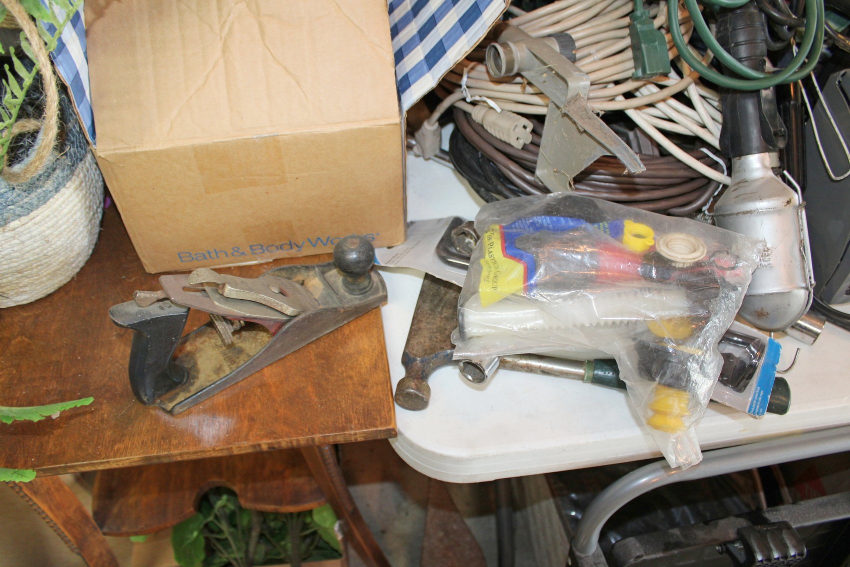 Image for LIVING ESTATE AUCTION