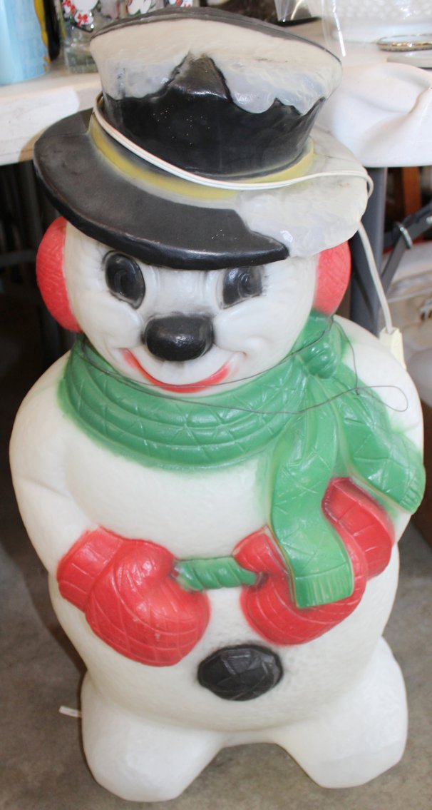 Image for LIVING ESTATE AUCTION