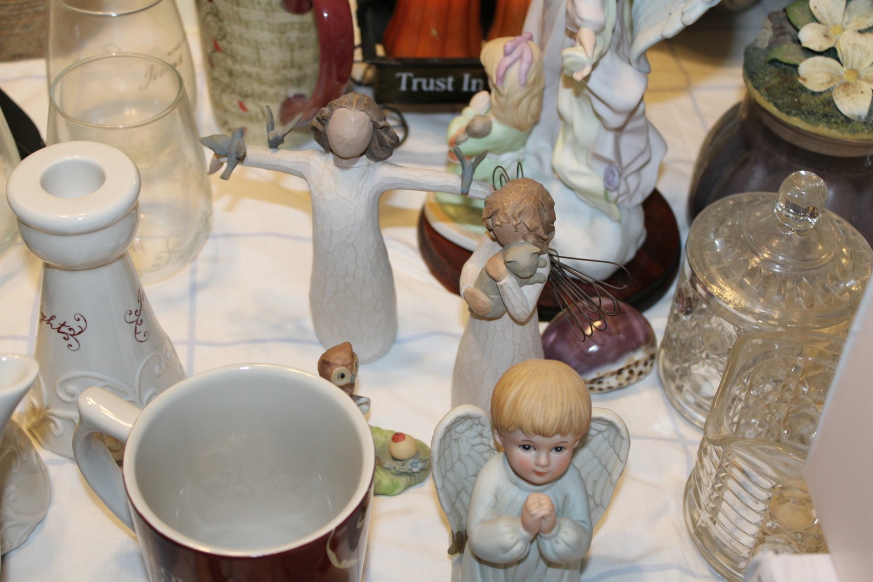 Image for LIVING ESTATE AUCTION