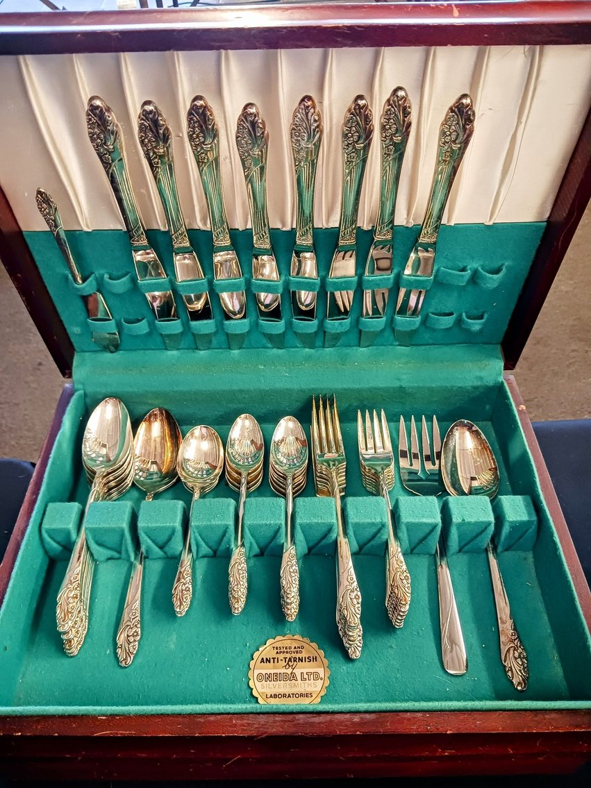 Image for INDOOR ANTIQUE ESTATE AUCTION