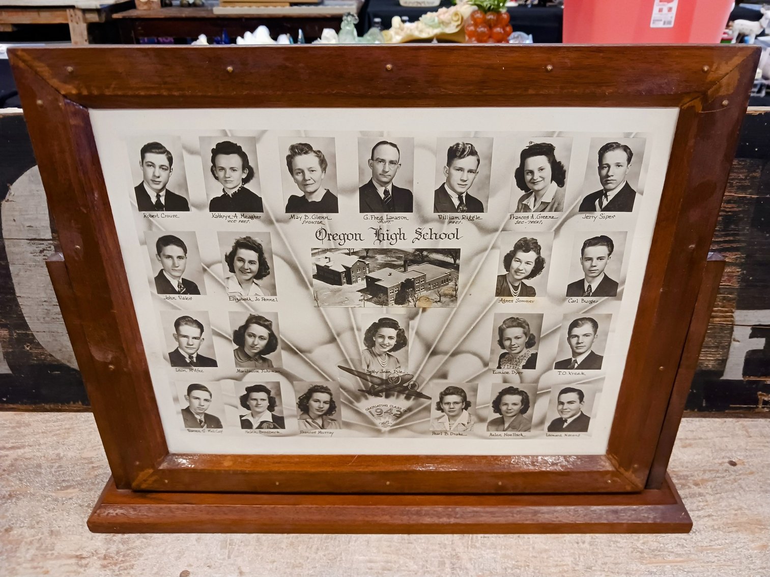 Image for INDOOR ANTIQUE ESTATE AUCTION