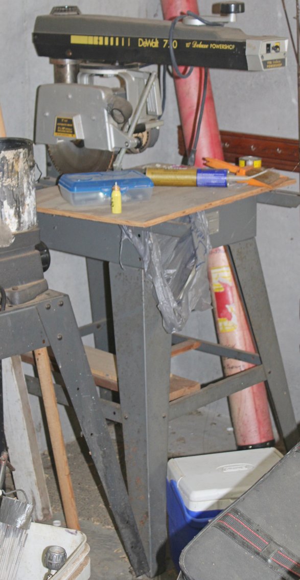 Image for LIVING ESTATE AUCTION