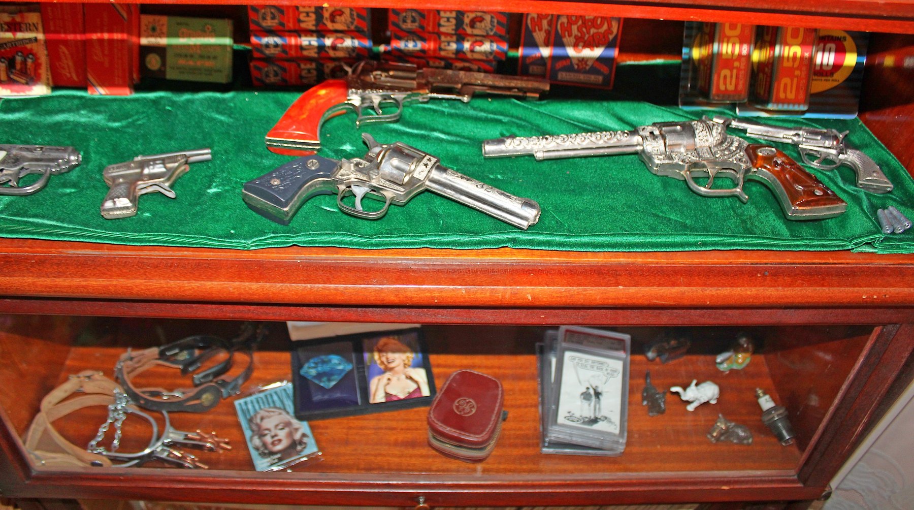 Image for HUGE 2-RING LIVING ESTATE AUCTION