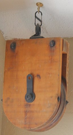 Image for AMERICAN PICKERS TREASURE HUNT AUCTION