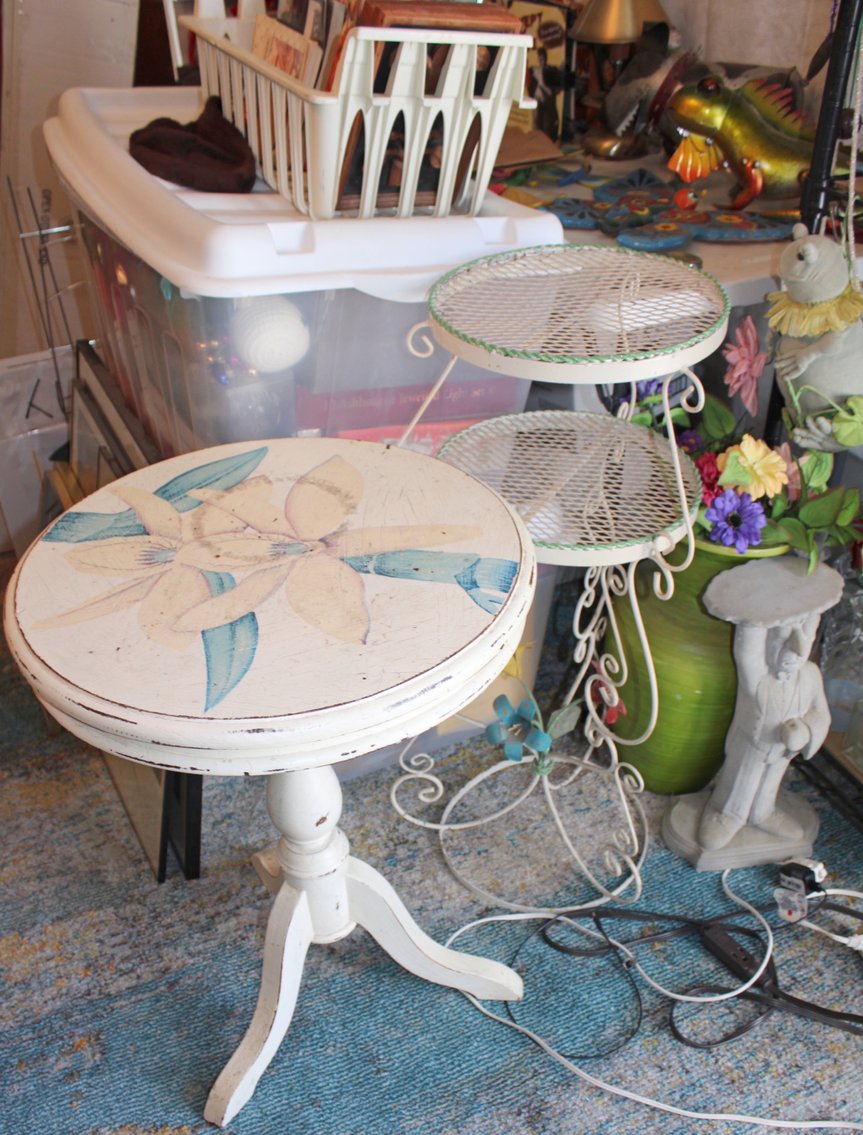 Image for EMERGENCY VINTAGE ESTATE AUCTION