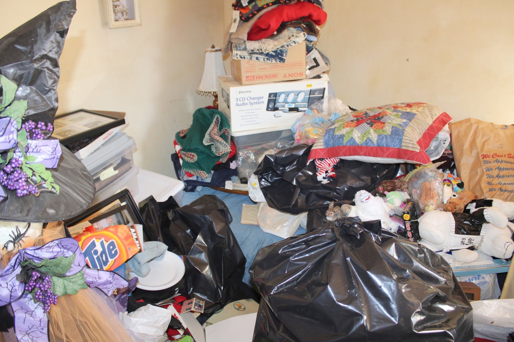 Image for PACKED MULTI-GENERATIONAL VINTAGE ESTATE AUCTION