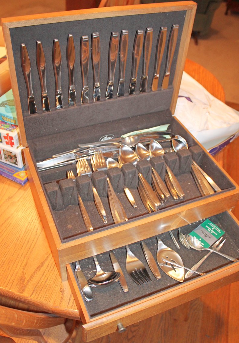 Image for ESTATE AUCTION