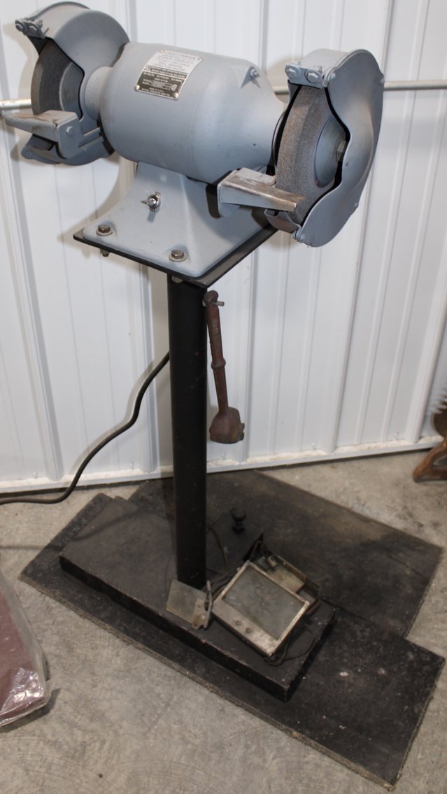 Image for FANTASTIC MOVING AUCTION