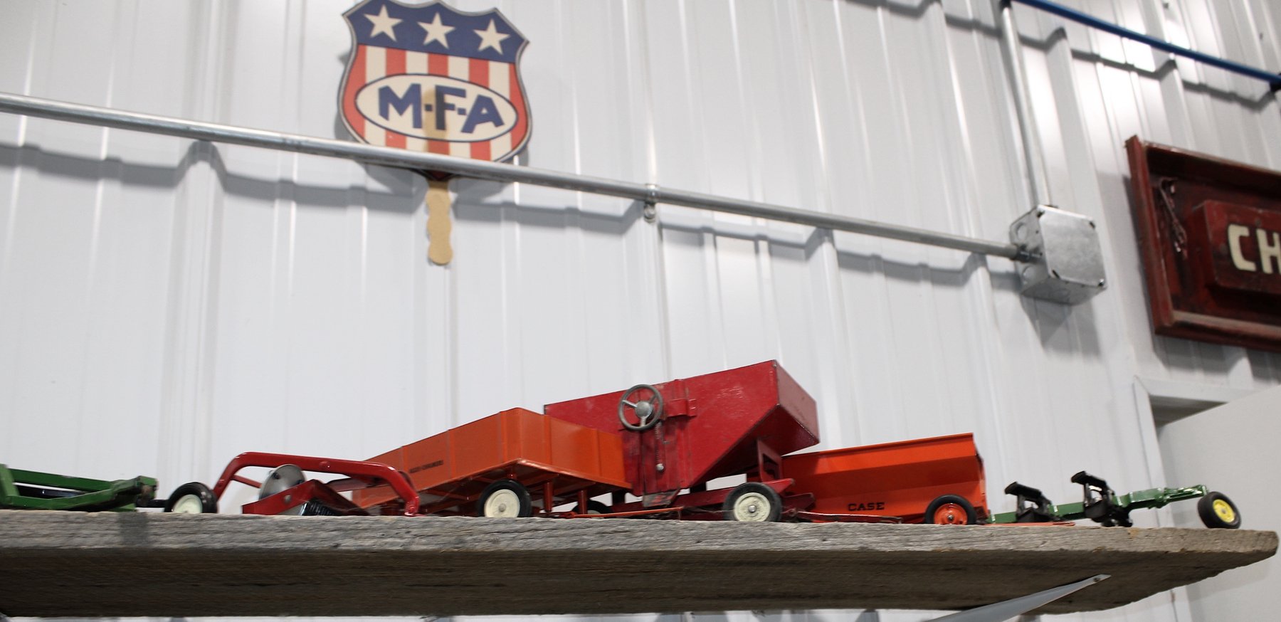 Image for FANTASTIC MOVING AUCTION
